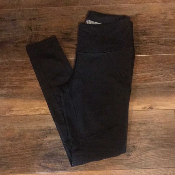 Victoria Sport leggings - Picture 1 of 5